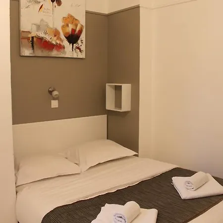 ダネマルク ホテル 2*